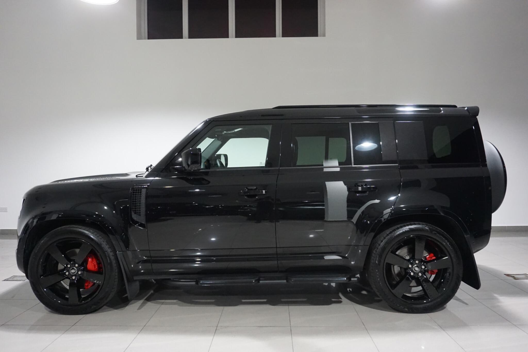 Land Rover Defender 110 3.0 D250 MHEV XS Edition SUV 5dr Diesel Auto 4WD Euro 6 (s/s) (250 ps)